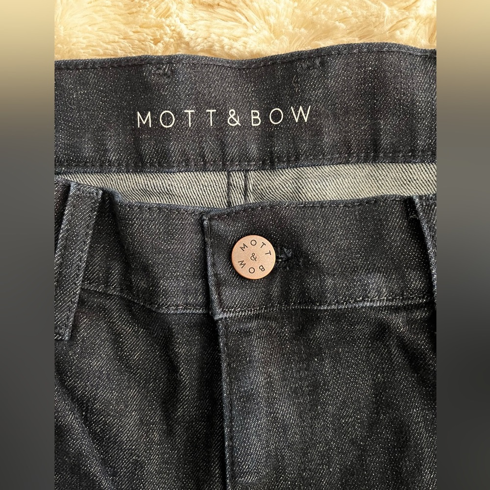 Mott & Bow Men’s Designer Straight Jeans Size 36 Waist 34 Length NEW